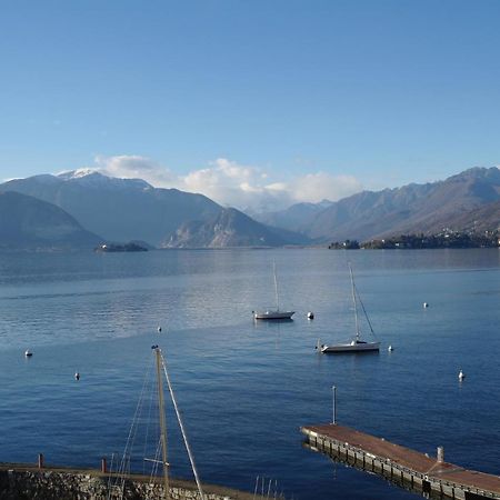 Hotel La Dama del Porto Laveno-Mombello Esterno foto