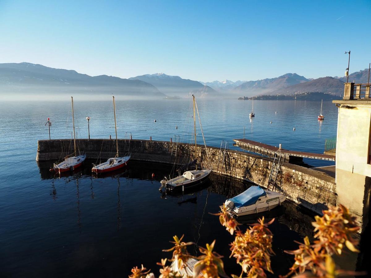 Hotel La Dama del Porto Laveno-Mombello Esterno foto