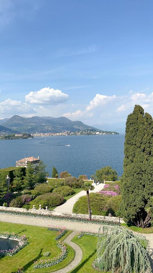 Hotel La Dama del Porto Laveno-Mombello Esterno foto